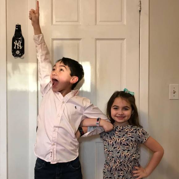 Meet your Posher, Nicole - Picture 1 of 1